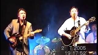 Red lips, blue eyes and little white lies