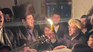 קבוצה רגשית מאוד של ליפה שמלצר בציון הבעל שם טוב הקדוש