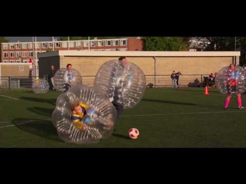 Bubblevoetbal Leeuwarder Zwaluwen