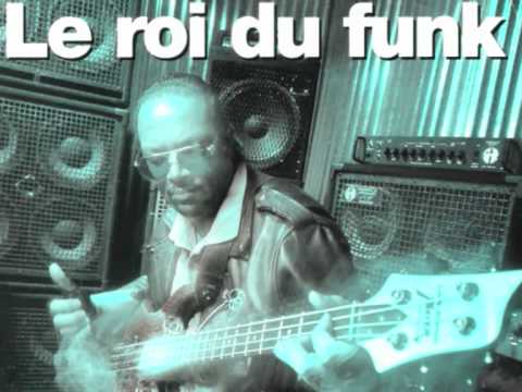 Louis Johnson's Slap Bass Solo 6