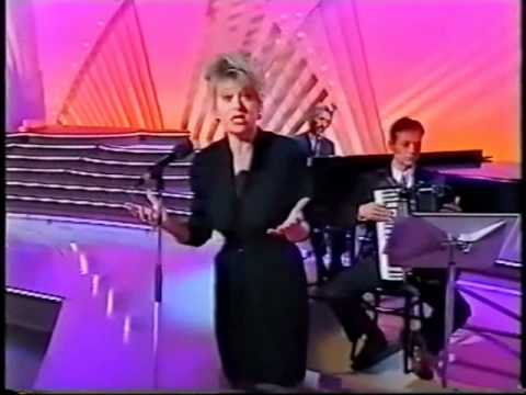 Elaine Paige -If You Love Me (L'Hymne a l'Amour) -1994