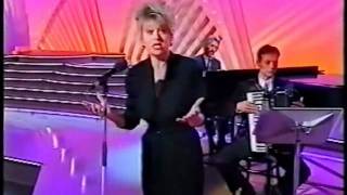 Elaine Paige -If You Love Me (L&#39;Hymne a l&#39;Amour) -1994