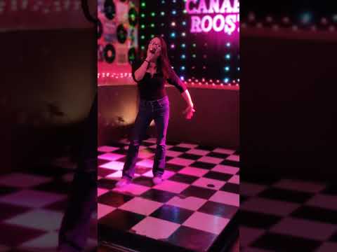 Friday night karaoke 🎤🥰