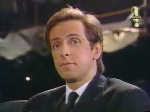 Clive Barker & Les Nuls : Foundation against director who don't do shit on their shoot