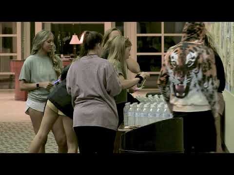 Students celebrate the end of the semester with Silent Disco