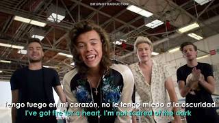 One Direction - Drag Me Down // Lyrics + Español // Video Oficial