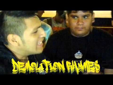 STICK vs SIT - Colectivo ELE EFE 8