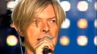 David Bowie - Days - Fall Dog Bombs The Moon - 2004 Live FR2 TV