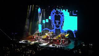 Billy Idol - Night of the Cadillacs &amp; Blue Highway/Top Gun Anthem at the Bell Centre in Montreal