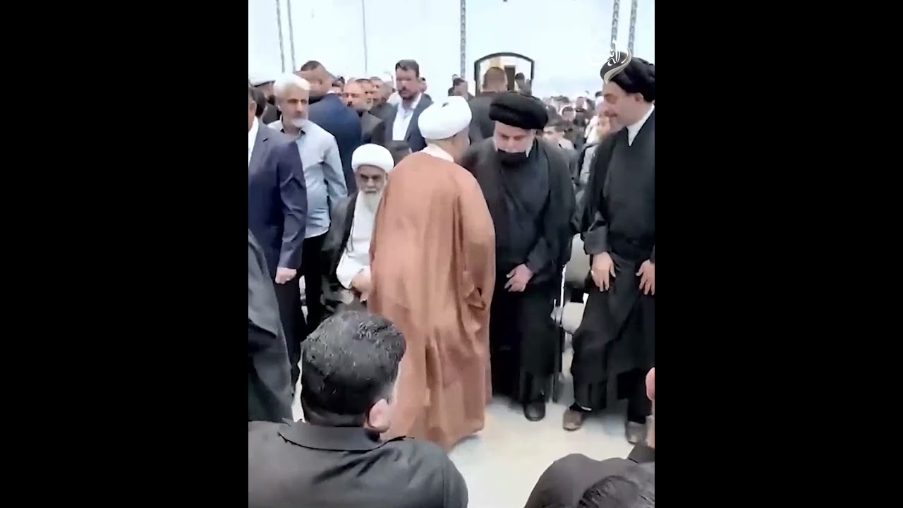 فيديو | السيد الصدر يحضر مجلس عزاء المرجع محمد إسحاق الفياض في النجف