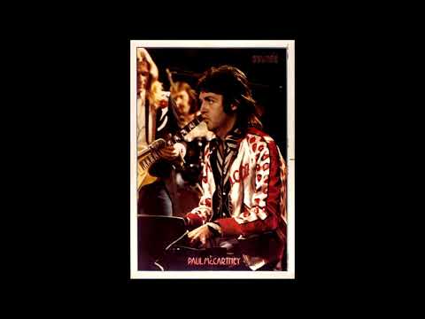 Video thumbnail for Give Ireland Back to the Irish (Live)