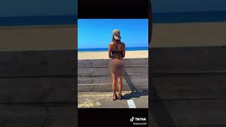 デカ乳になりたい女の乳揺れ