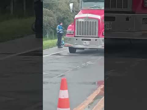 Motociclista pierde la vida en accidente en la vía #Cota #Cundinamarca