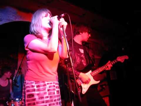 The Manhattan Love Suicides live @ The Shacklewell Arms, London, 03/05/15 (Part 4)