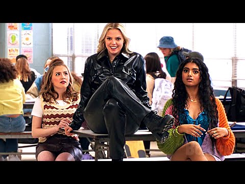 The Queen Bee of High School ("I Am Regina George" SONG) | Mean Girls | CLIP