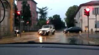 preview picture of video 'Alluvione Rivanazzano Terme 29/06/2011 - 5'