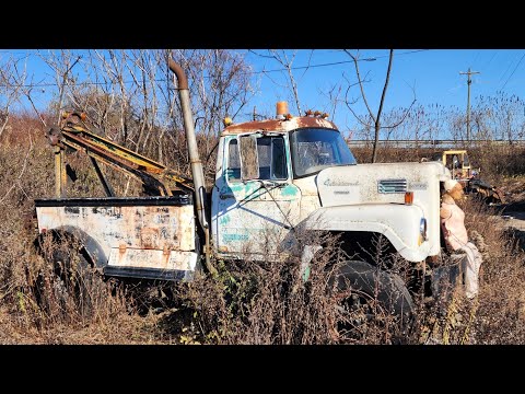 International Fleetstar Wrecker Sitting For Years  Will It Run and Drive?  P2