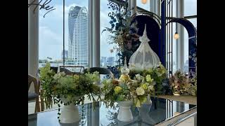 ซุ้มดอกไม้ ฉากถ่ายรูปงานแต่งซุ้มแต่งงาน พิธีรดน้ำสังข์แต่งงาน ขันหมาก ตั่งสีขาว backdrop พานสินสอด