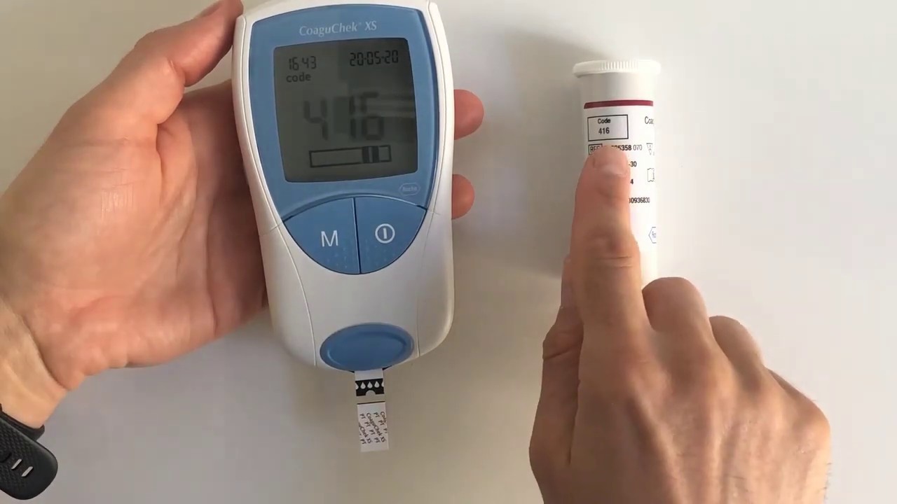 Fácil
                                        autocontrol del INR con el sistema Coaguchek XS