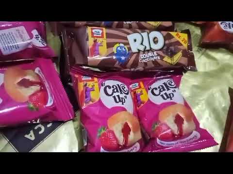 lots of  cakes & biscuits