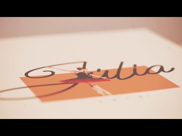 Álbum do ensaio dos quinze anos da Júlia fotografado no Villa Giardini em Brasília - DF.'