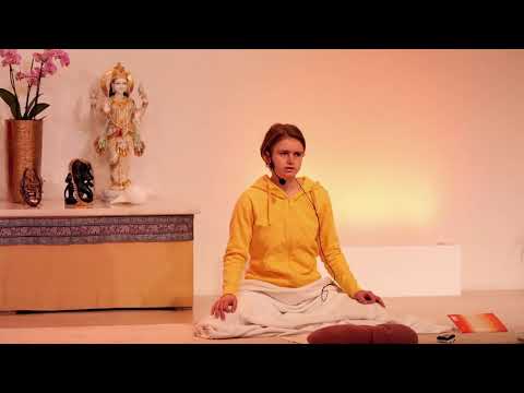 Fortgeschrittenes Pranayama mit Lina - Yoga Vidya Ashram Live, 05.04.2022, 6:00 Uhr