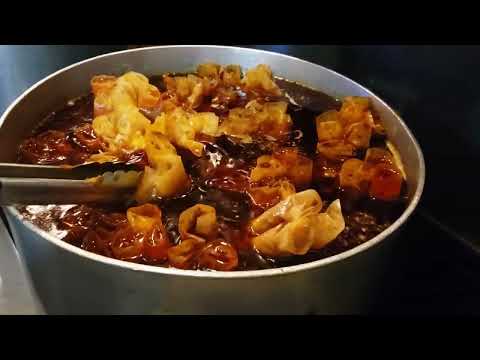 Hot Tamale Making   Doe's Eat Place in Greenville Mississippi Shares How They Do It