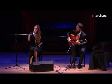 Flamenco singing, by Rocío Márquez and Alfredo Lagos