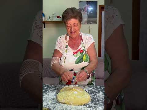 Aunt Teresa's Neapolitan Donuts