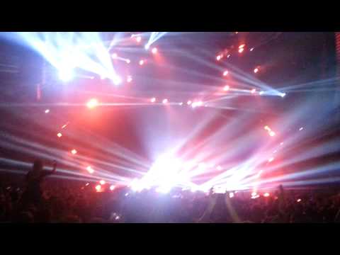 Avicii True Tour | Paris Bercy | Seek Bromance