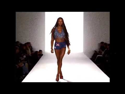 Naomi Campbell - Anna Sui 1999