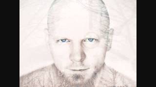 &quot;Everything Burns&quot; Ben Moody ft.Hana Pestle vs James Durbin