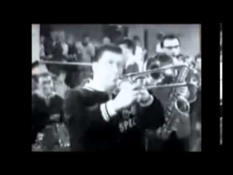 Gramophonedzie - Why Don't You (Unofficial Video)