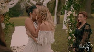 The Originals 5x11 Elijah reads Hayleys letter. Freya &amp; Keelin get married