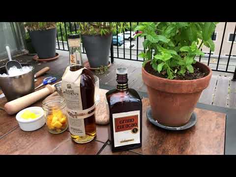SingleMaltDaily - The 2 Minute Spill - Bourbon Peach Smash Cocktail