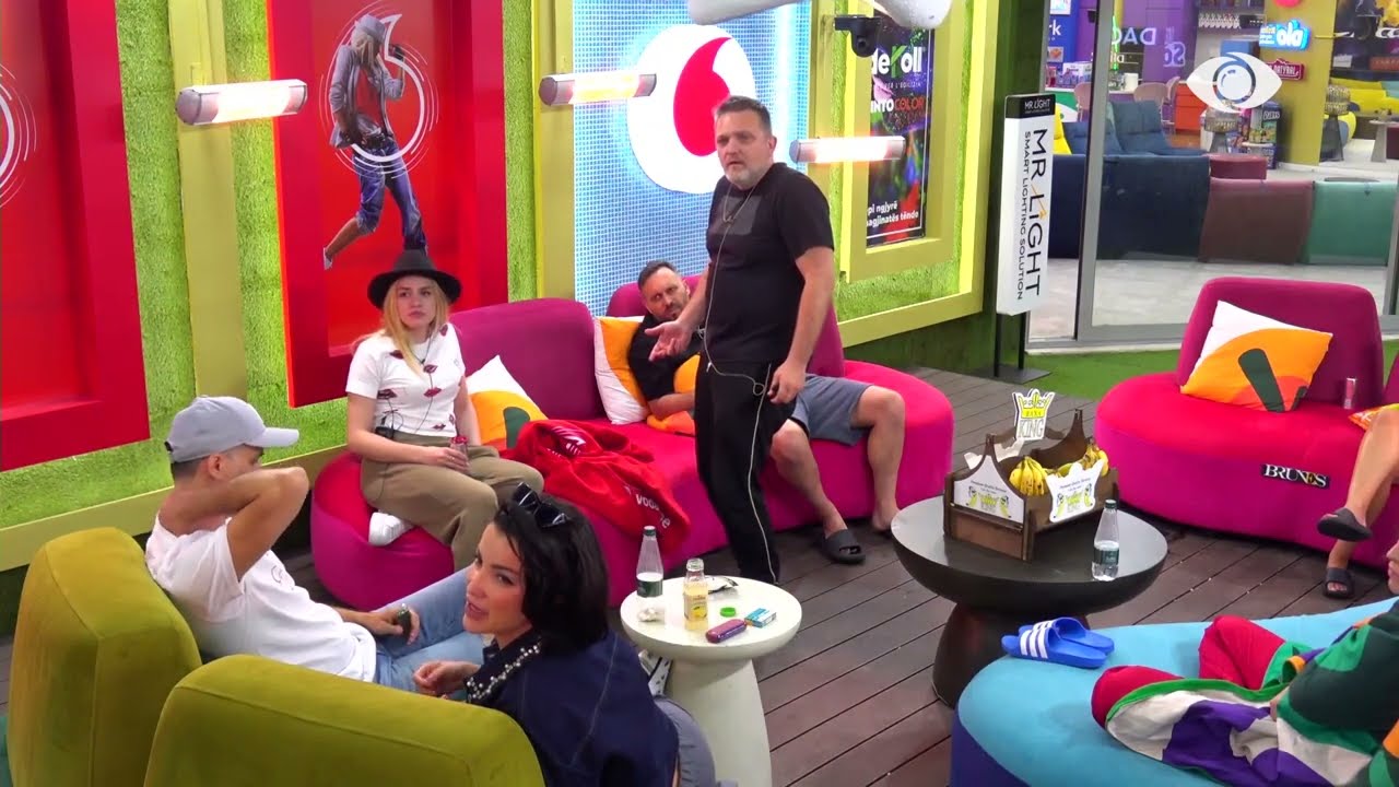 “Ti po e mbron në budallallëqe”/ Juli debaton me Heidin: Po ai do rrijë pa cigare