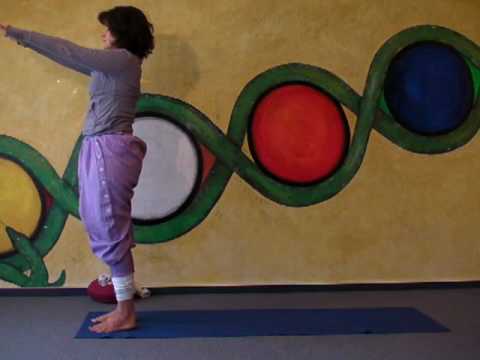 Yoga-Stunde Mittelstufe Chakra-Konzentration 30 Minuten