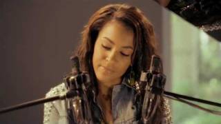 AMINA — &quot;Your Love is Poison&quot;