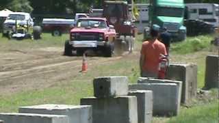 preview picture of video '2012 Connecticut Valley Fair 4x4 Truck Pull'