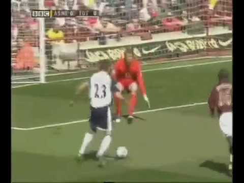 When Michael Carrick almost scored a great goal against Arsenal at Highbury.