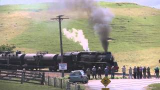 preview picture of video 'J1211 climbs the Opapa embankment  in Hawkes Bay'