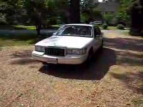 Thumbnail for 1992 Lincoln Towncar Executive Series by Car