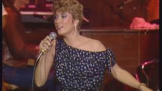 Tanya Tucker - The Night They Drove Old Dixie Down