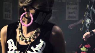 2NE1 - &#39;UGLY&#39; (CL) TEASER