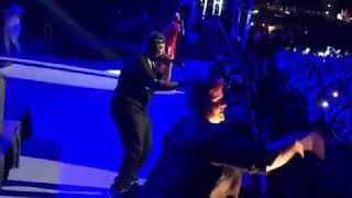 Twista Sign Language interpreter going crazy!