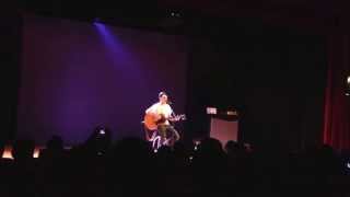 Clementino - Finale di Fuoco (Acoustic Version) 26.04.2013 Live Theater (Teatro Bolivar Napoli)