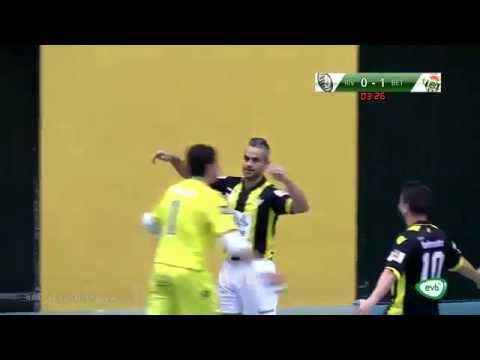 Josselbaink celebra su gol(0-1) junto a sus compañeros. CD Rivas 95-Real Betis FSN