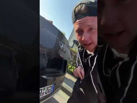 Wenn ich drei mal gegen den Reifen trete geht der Kofferraum zu