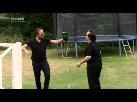 Danish Dynamite 2 - Jeppe K. "vasker" champagne "Ligegyldigt, fuldstændigt"