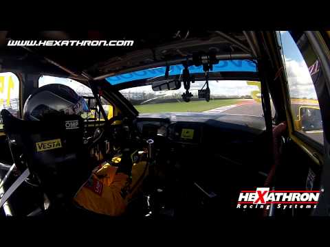FIA WTCC: onboard with James Thompson on LADA Vesta TC1 at Termas de Rio Hondo